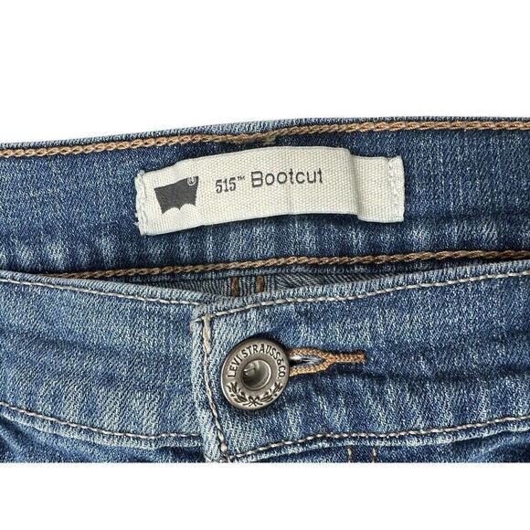 Levi's 513 Bootcut Stretch Denim Jeans Medium Wash Mid Rise Women's Size 30 x 30 - Picture 2 of 13